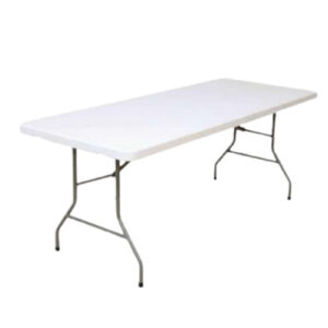 Table rectangulaire avec nappe (pour 8-10)