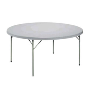 Table ronde avec nappe (pour 10-12 places)